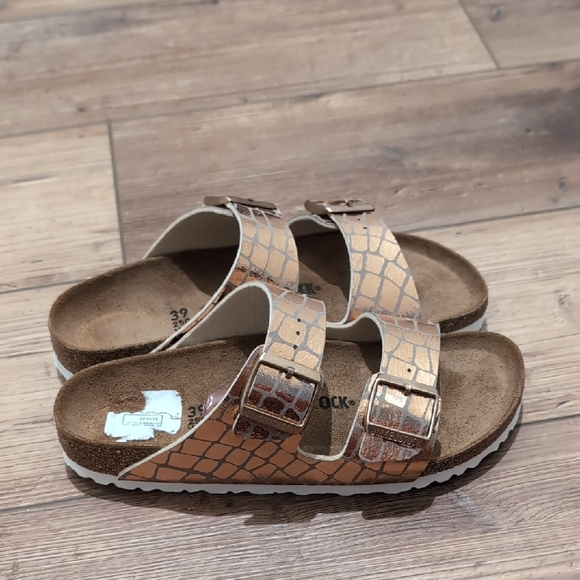 BIRKENSTOCK Metallic Sandals SIZE 39 - Picture 2 of 6
